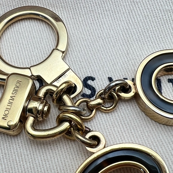 LOUIS VUITTON Porte Cles Confidence Bag Charm Key Ring Gold Metallic M65088 - Picture 9 of 17